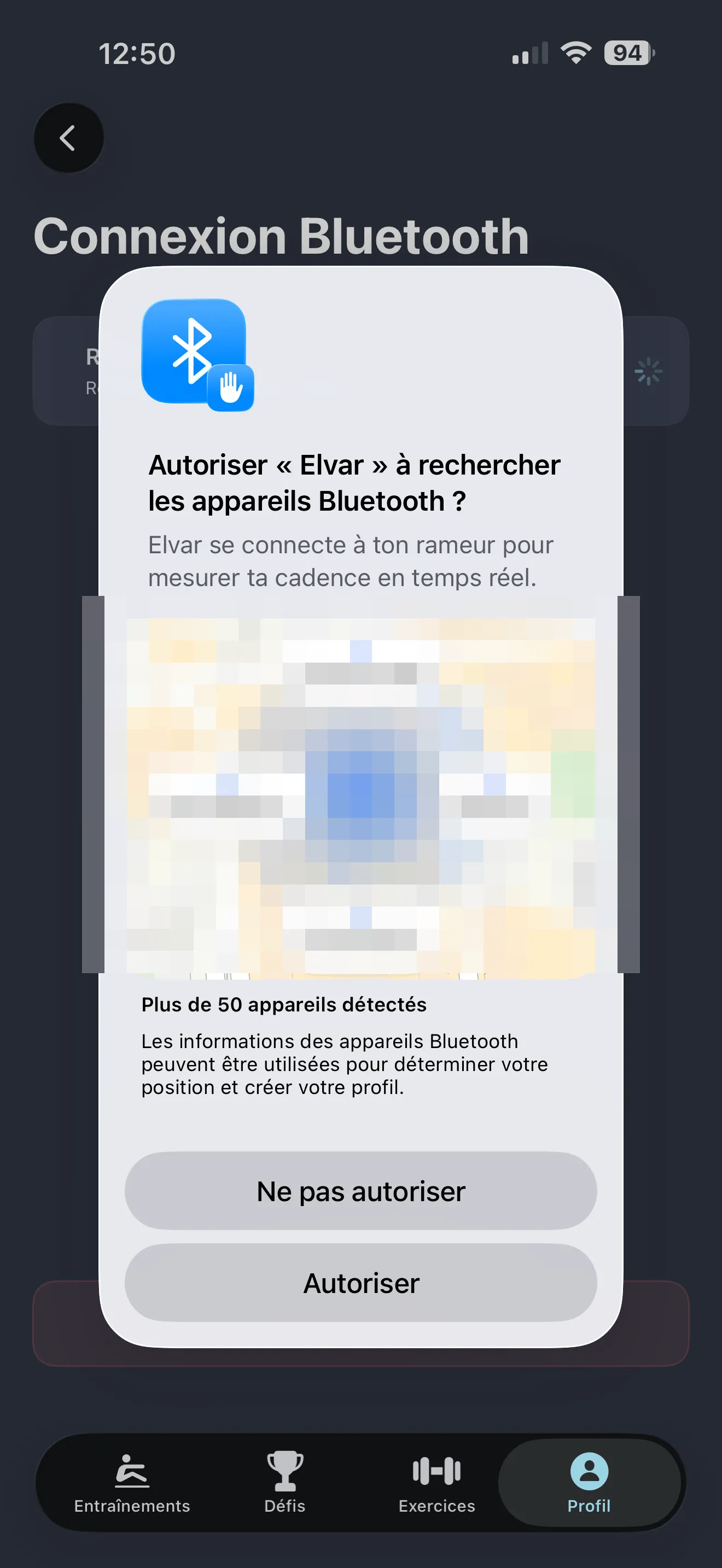 Alerte système iOS d'autorisation Bluetooth pour l'application Elvar : « Autoriser Elvar à rechercher les appareils Bluetooth ? Elvar se connecte à ton rameur pour mesurer ta cadence en temps réel. »